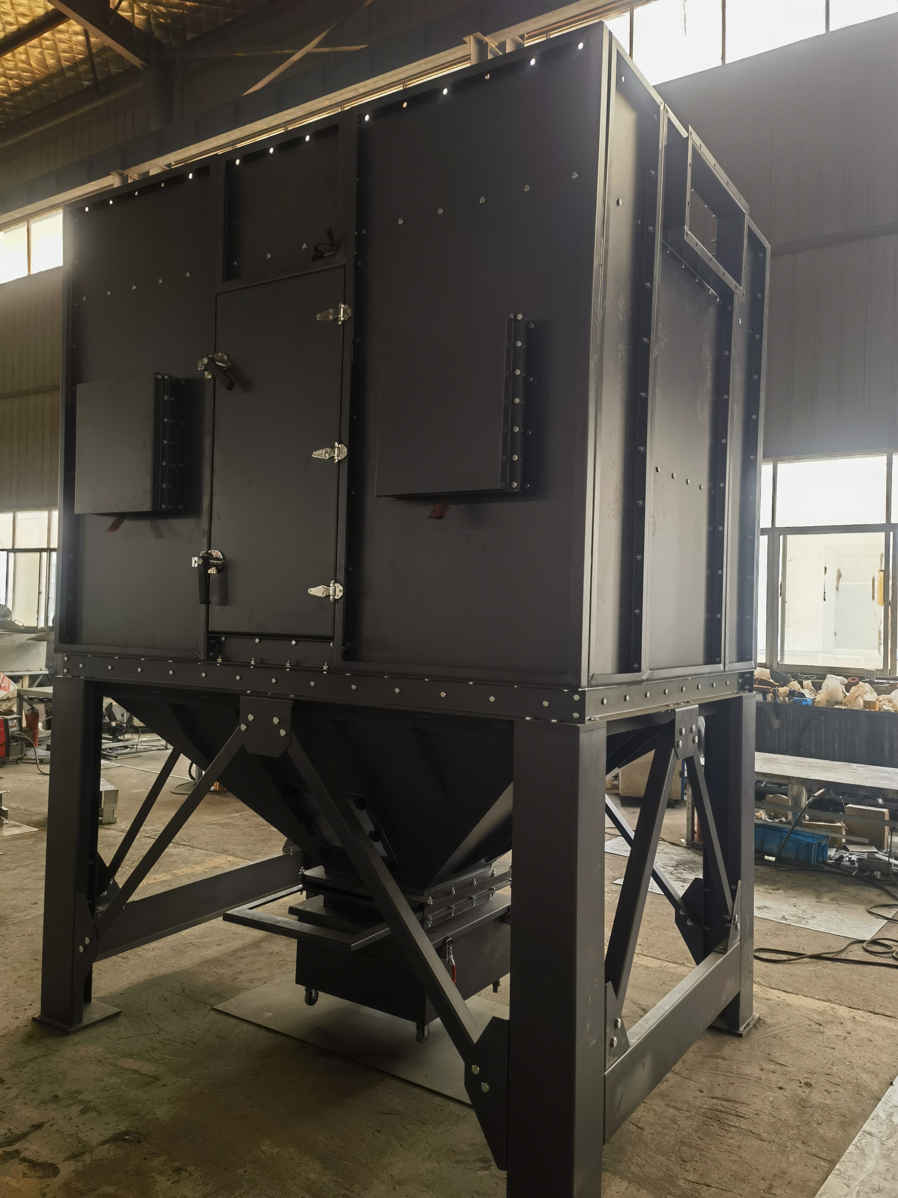 板材加工廠房里的廢氣除塵處理方案